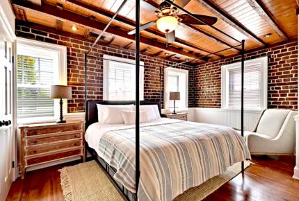 Charleston Elegance - Charleston, South Carolina