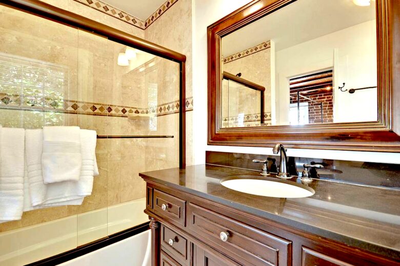 Charleston Elegance - Charleston, South Carolina