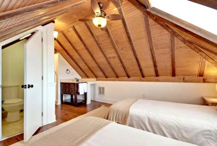 Charleston Elegance - Charleston, South Carolina