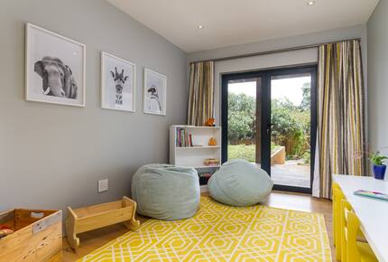 Anastasis Villa - Capetown, South Africa