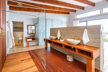 Anastasis Villa - Capetown, South Africa