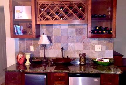 Lake Lanier Cozy Retreat - Quick Drive from Atlanta! - Dawsonville, Georgia