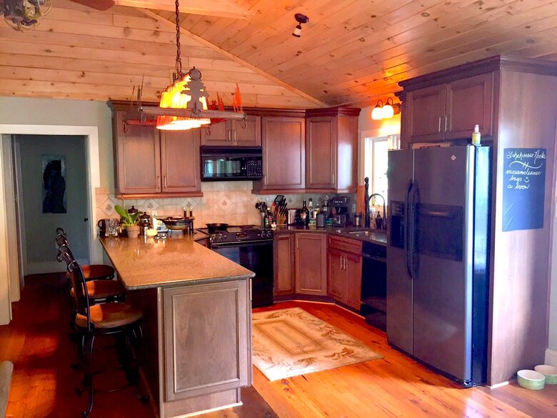 Lake Lanier Cozy Retreat - Quick Drive from Atlanta! - Dawsonville, Georgia