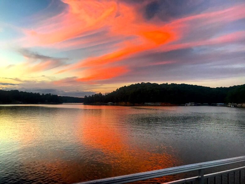 Lake Lanier Cozy Retreat - Quick Drive from Atlanta! - Dawsonville, Georgia