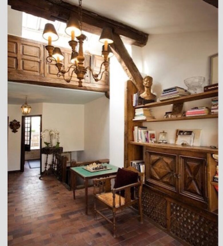 French Luxury in Ile Saint Louis - Paris, France