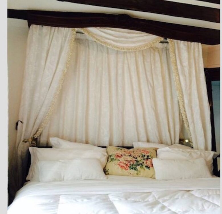 French Luxury in Ile Saint Louis - Paris, France