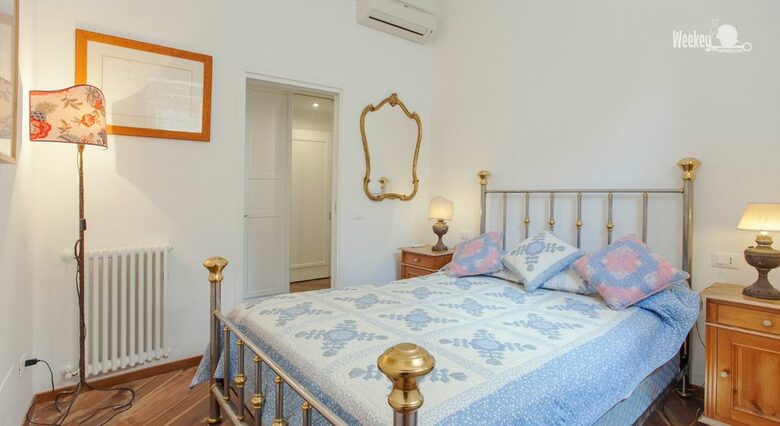 Via della Pelliccia - Rome - Trastevere, Italy