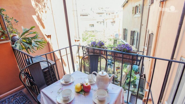 Via della Pelliccia - Rome - Trastevere, Italy