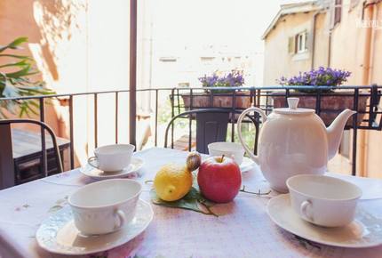 Via della Pelliccia - Rome - Trastevere, Italy