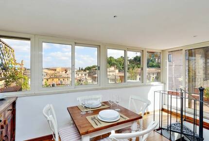 Via Garibaldi - Rome - Trastevere, Italy