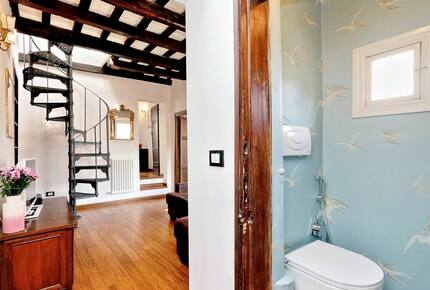 Via Garibaldi - Rome - Trastevere, Italy