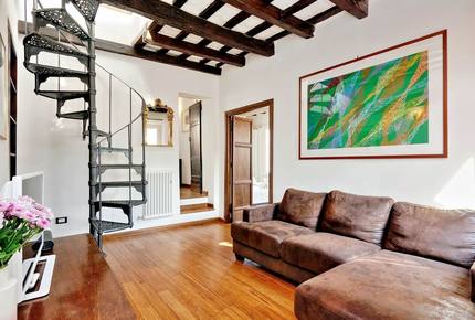 Via Garibaldi - Rome - Trastevere, Italy