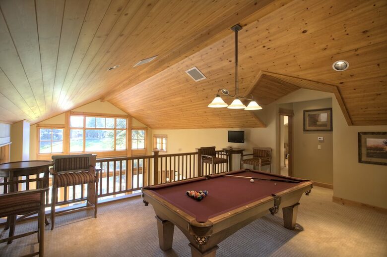 Premium Old Greenwood Home on Jack Nicklaus Golf Course -- Perfect for Ski and Summer! - Truckee, California