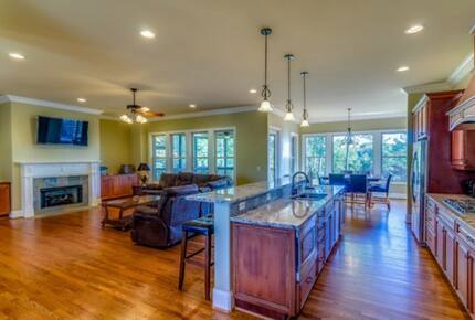 Oster Golf House - "Palmer" - Birmingham, Alabama