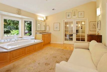 Breathtaking Wine Country Estate - Healdsburg, California