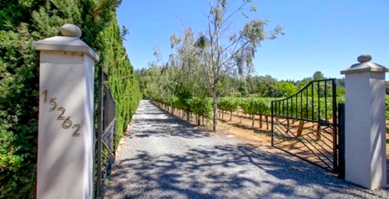 Breathtaking Wine Country Estate - Healdsburg, California
