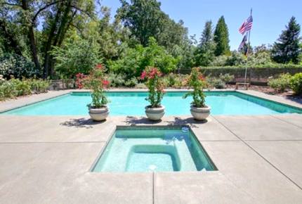 Breathtaking Wine Country Estate - Healdsburg, California