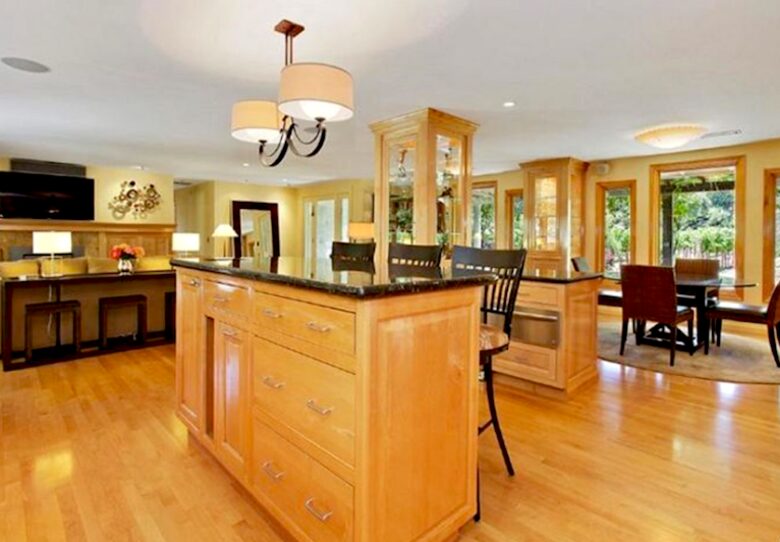 Breathtaking Wine Country Estate - Healdsburg, California