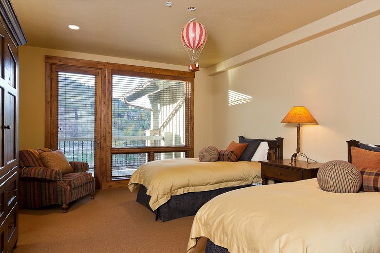 Black Diamond Lodge #222 - Park City, Utah