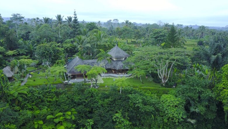 Extraordinary Escape with Head-turning Style - Bali, Indonesia