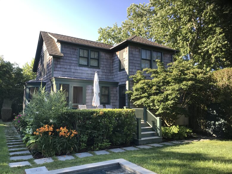 Charming Victorian Sag Harbor Residence - Sag Harbor, New York