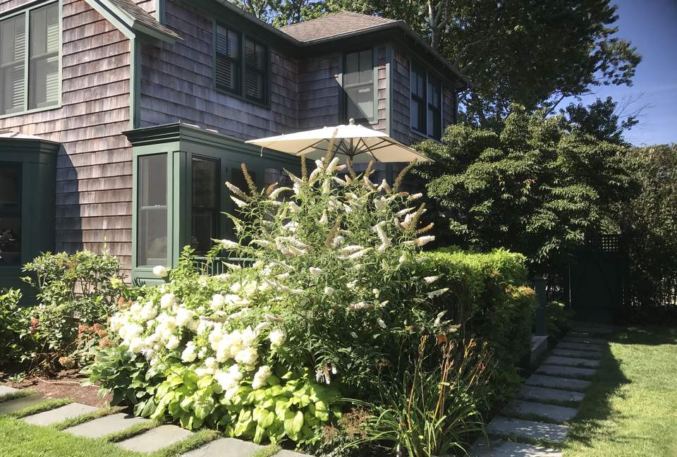 Charming Victorian Sag Harbor Residence - Sag Harbor, New York