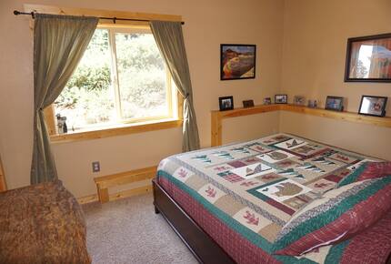 Truckee Moose Manor - Truckee, California