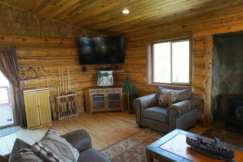 Truckee Moose Manor - Truckee, California