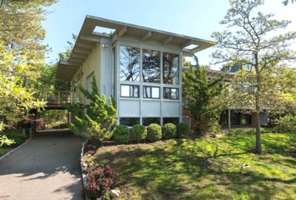 Aqua Paradise - Southampton, New York