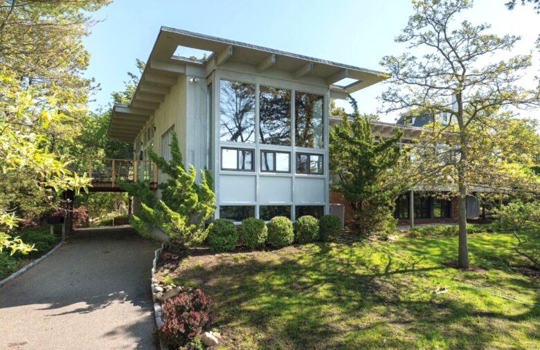 Aqua Paradise - Southampton, New York