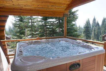 Truckee Moose Manor - Truckee, California