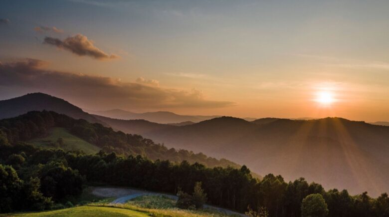 Mountain Modern Luxury - Marshall, North Carolina