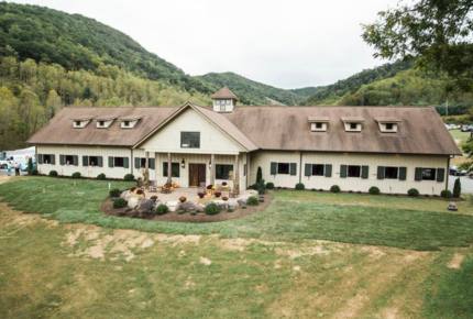 Mountain Modern Luxury - Marshall, North Carolina