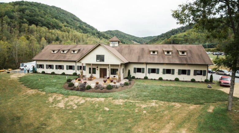 Mountain Modern Luxury - Marshall, North Carolina