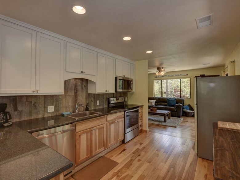 Quartz Cabin - Prescott, Arizona