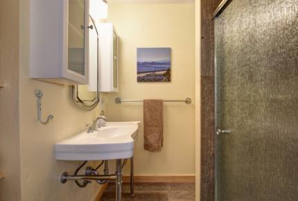 Quartz Cabin - Prescott, Arizona