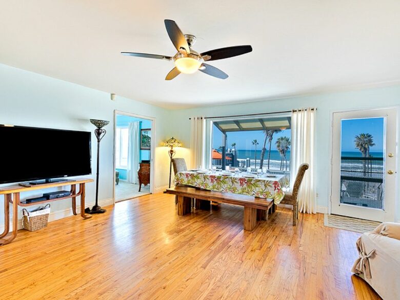 The Beach House - Oceanside, California