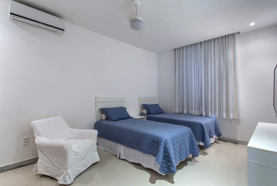 Barra do Jacuipe - Beach Front - Camaçari, Brazil