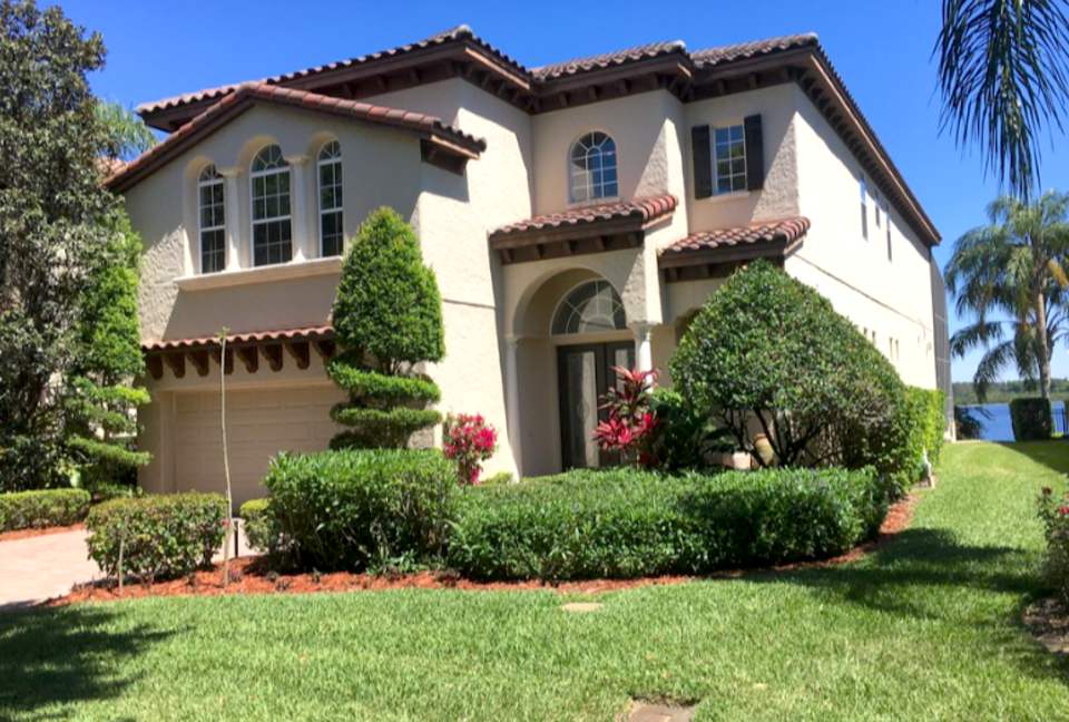 Orlando Luxury Lakefront Escape - Orlando, Florida