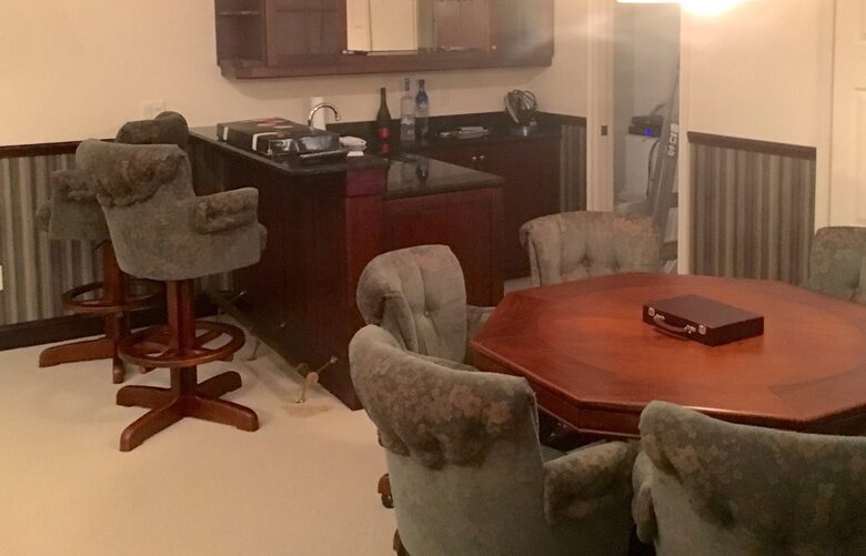 Orlando Luxury Lakefront Escape - Orlando, Florida