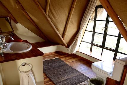 The Round House and Bunk Room at Olepangi Farm - all inclusive - Mt. Kenya - Timau, Kenya