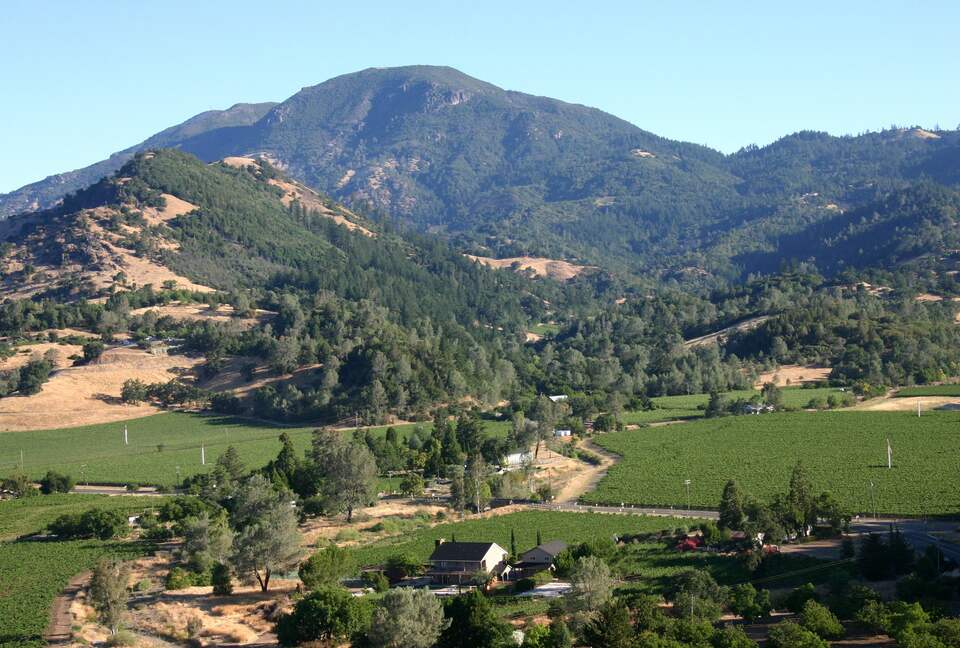 Villa Calistoga in Napa Valley Wine Country - Calistoga, California