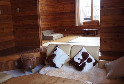 Woodpecker Chalet - Hakuba Village, Japan