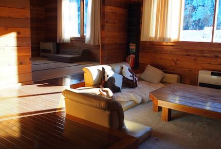 Woodpecker Chalet - Hakuba Village, Japan