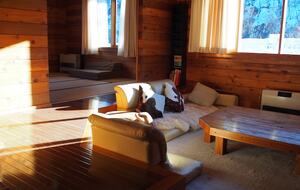 Woodpecker Chalet - Hakuba Village, Japan