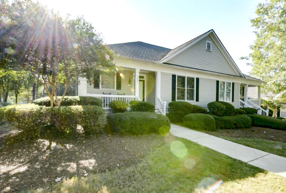 Fishtales Lakefront Lodge - Greensboro, Georgia