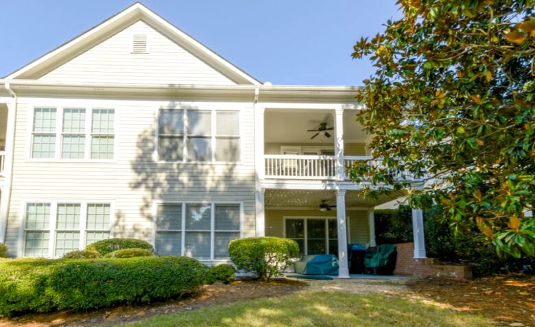 Fishtales Lakefront Lodge - Greensboro, Georgia