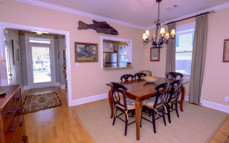 Fishtales Lakefront Lodge - Greensboro, Georgia