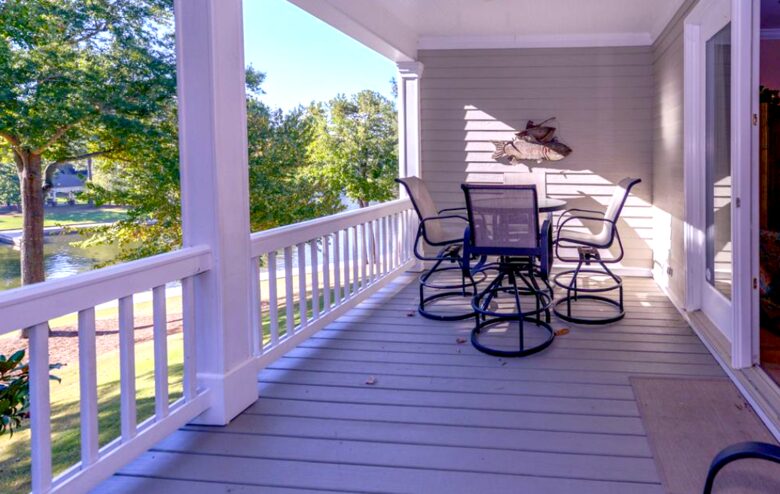 Fishtales Lakefront Lodge - Greensboro, Georgia