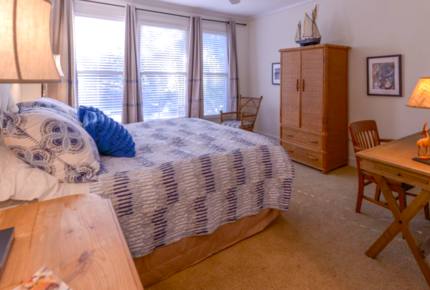 Fishtales Lakefront Lodge - Greensboro, Georgia